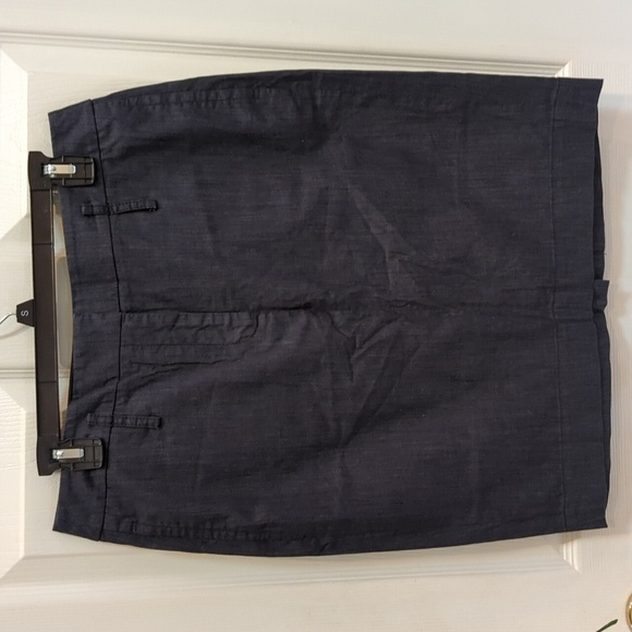Loft Women's Chambray Pencil Skirt w/Slit Size 10 - Picture 1 of 9
